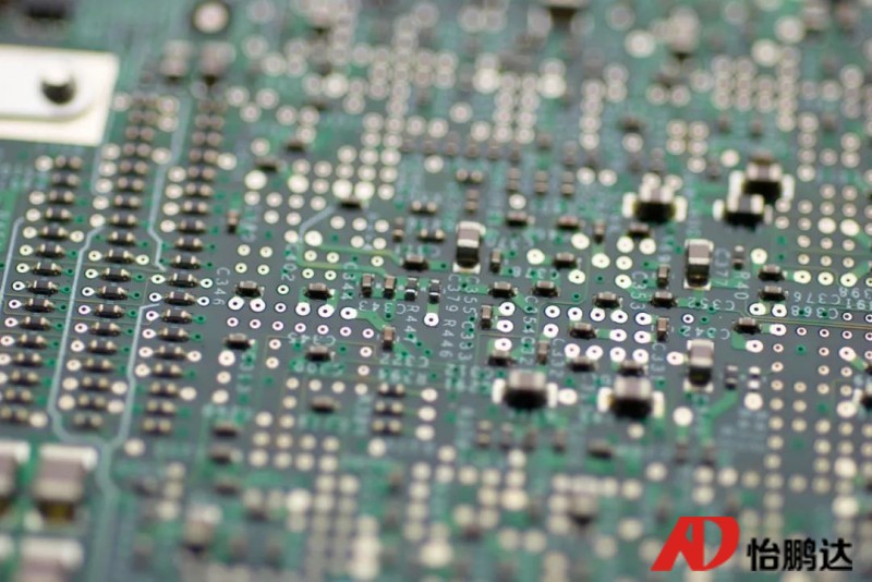 振動盤上小顆粒電子物料正反面檢測